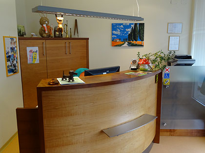 Empfang, Terminvergabe, Rezeption